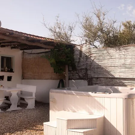 Dom wakacyjny Casa Manorgai Uno